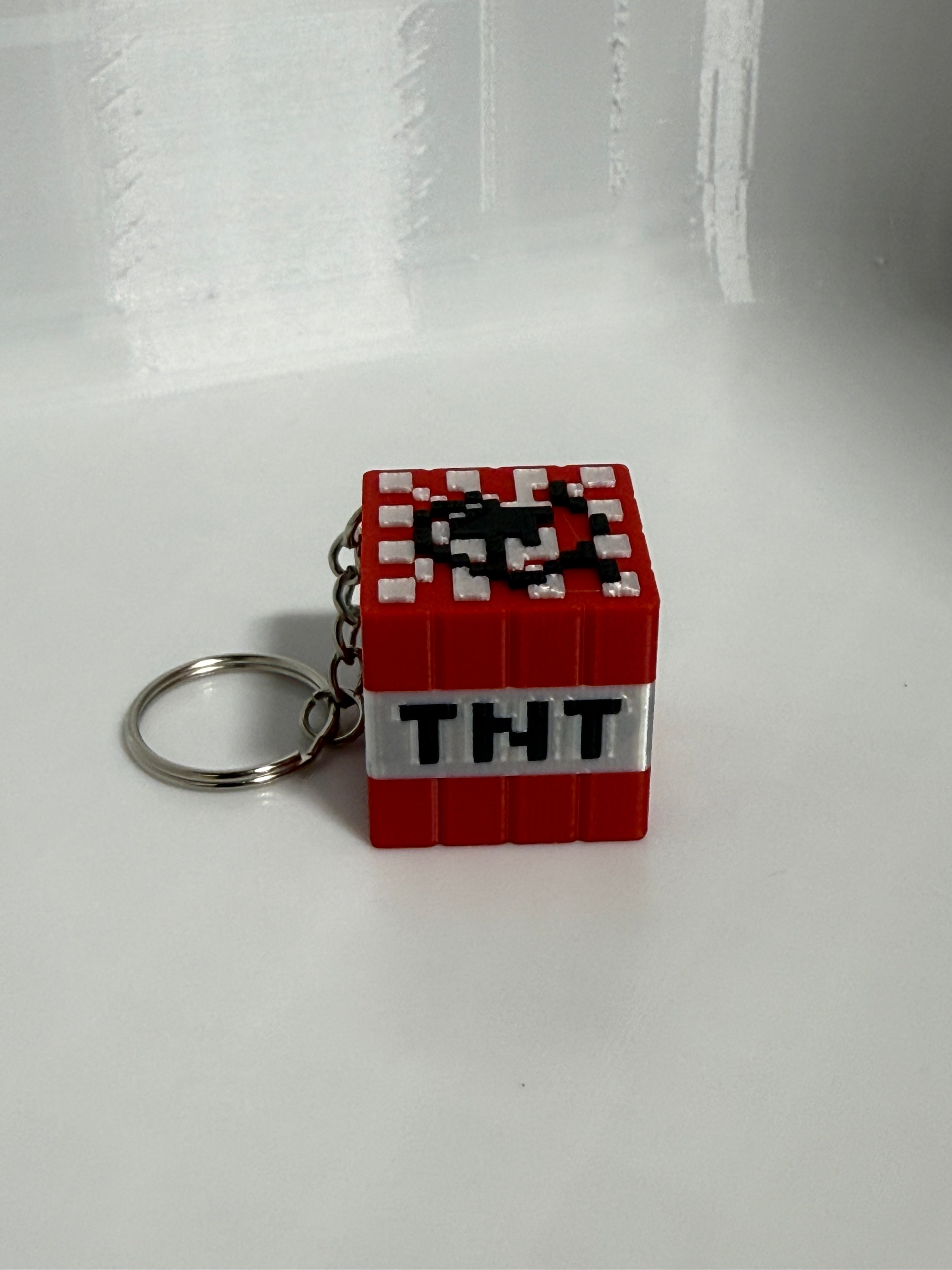 Llavero TNT